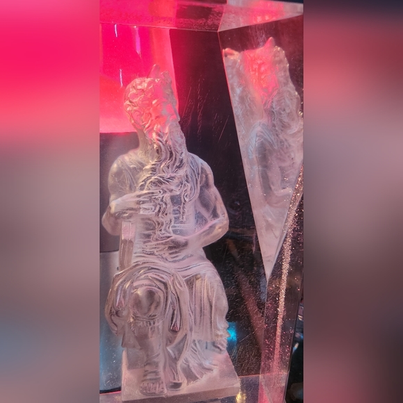 Vintage carved Lucite Moses reflection - Picture 2 of 3